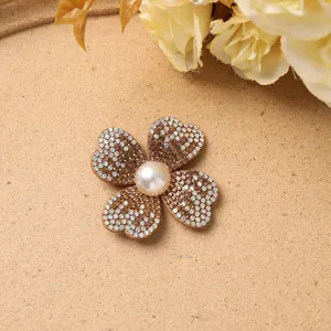 Rhinestone four-petal flower DIY hair accessory pearl charm sparkling crystal craft patch.