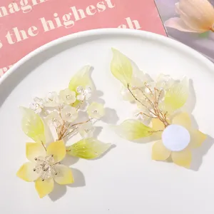 Handmade crystal lily valley flower hair clip details, DIY Hanfu jewelry making accessory.