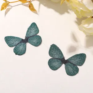 Patch papillon brodé avec fil d'or vintage DIY accessoires pour cheveux et vêtements 2pcs