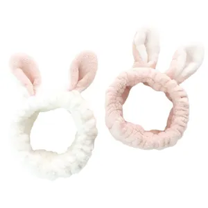 Bandeau en peluche avec oreilles de lapin pour le maquillage et le visage. Doux et confort.
