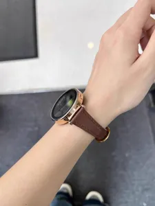 Cinturino per orologio in pelle marrone sottile elegante accessorio per smartwatch