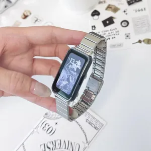 Cinturino di ricambio in metallo acciaio inox per fitness tracker vista dettagliata