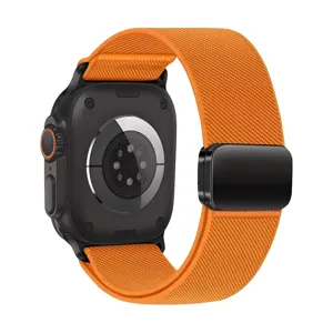 Oranje elastische magnetische geweven nylon horlogeband detail voor slimme horlogeband.