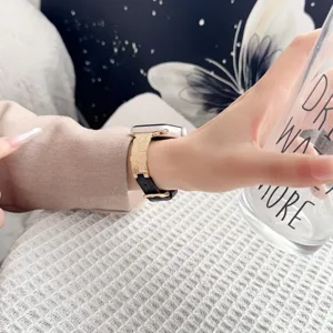 Cinturino in metallo e pelle per Apple Watch, elegante cinturino di ricambio per serie iWatch.