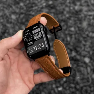Cinturino per orologio in pelle marrone grana litchi compatibile Apple Watch, fibbia.