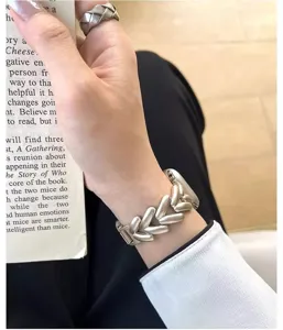 Metal braided watch strap compatible with Apple Watch, stylish metal chain for women s10.