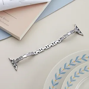 Bracelet de montre en métal pour Apple Watch, élégant bracelet en strass en forme d'éventail.