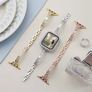 Bracelet en metal strass compatible avec Apple Watch, maillons eventail de luxe pour femmes.