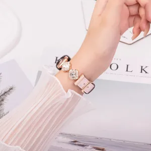 Vervangingsbandje voor Xiaomi smartband, elegant strass metaal en roze leer ontwerp voor vrouwen.