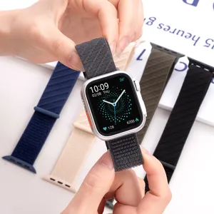 Nylon geflochtenes Loop Uhrenarmband Ersatz kompatibel mit Smartwatches, bequem und langlebig.