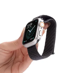 Smartwatch mit gewebtem Nylonarmband, robustes und bequemes Schlaufenband für jeden Tag.