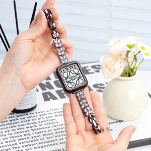 Cinturino per Orologio in Metallo Foglia di Grano Strass Compatibile Con Apple Watch Cinturino a Catena di Lusso per Donna Accessori per Orologi