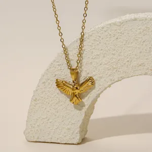 Gouden roestvrijstalen vogelhanger ketting, elegante sieraden ketting voor het sleutelbeen.
