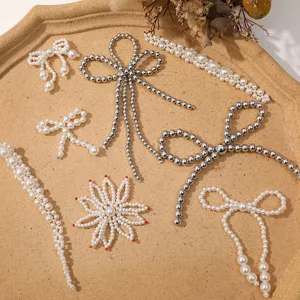 DIY perle fiocchi fiori accessori fatti a mano per scarpe borse ciondoli dettaglio