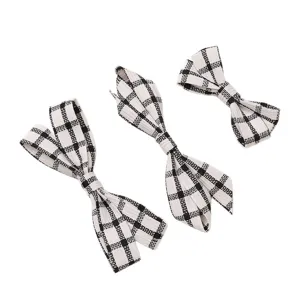 Black and white plaid fabric bow DIY hair accessories, cute hair clips and bag pendant crafts.