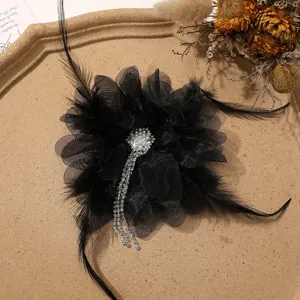 Flor de malla de pluma negra pinza para el pelo con borla de diamantes corsage diy