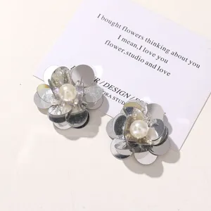 Silber Pailletten Perle Blume DIY Zubehör Detailansicht, glänzender Perlen Perlen Aufnäher.
