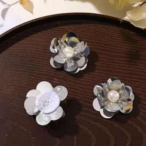 Silber Pailletten Perle Blume Flicken Detail, DIY Zubehör für Handyhülle und Clogs Schuhe.