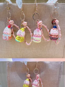 Leuke cartoon varken dessert sleutelhanger, schattige tas hanger en auto sleutelhanger.