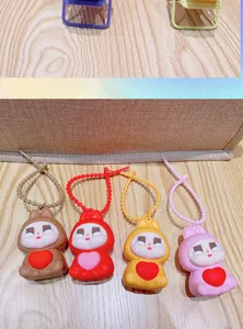 Leuke cartoon konijn sleutelhanger tas charm stress relief speelgoed zacht vinyl