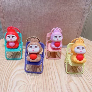 Leuke huilende konijn sleutelhanger mini klapstoel hanger tas charme speelgoed pop