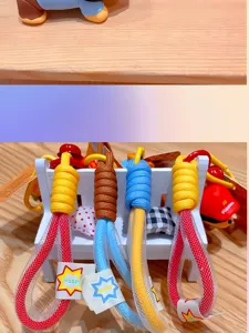 Süßer Cartoon Dackel Schlüsselanhänger kreativer Taschenanhänger für Schüler und Geschenke.