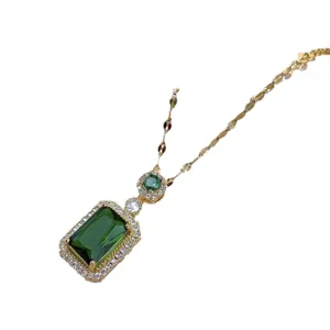 Vergoldete grüne Zirkon Smaragd Halskette Anhänger elegante Schlüsselbeinkette Schmuck.