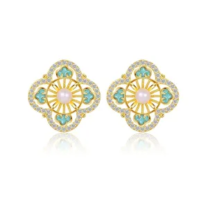 Elegant vintage quatrefoil pearl earrings gold plated with turquoise enamel and stones.