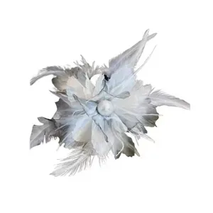 Elegant white feather pearl hair claw clip for women, fairy style big shark hair accessory.