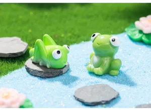 Miniature resin frog and insect figurines for moss micro landscape DIY garden decor detailing.