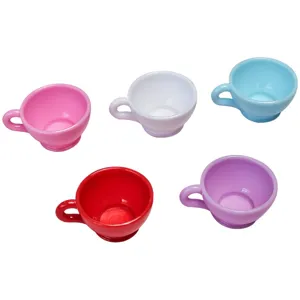 Mini juego de tazas de cafe de plastico, tazas de colores para casa de munecas DIY.