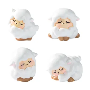 Microlandschap Creatieve Schattige Kleine Schaap Hars Beeldje DIY Blind Tas Accessoires Mini Desktop Auto Ornament
