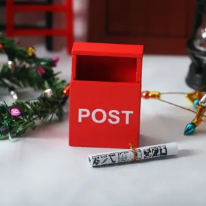 1:12 Puppenhaus Miniatur Roter Holz Briefkasten Postkasten mit Brief Puppenhaus Szene