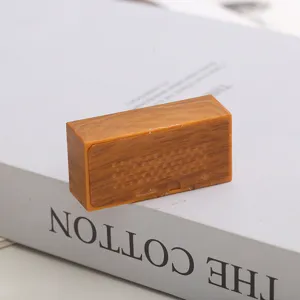 Miniature 1:12 dollhouse radio model, vintage wood grain texture toy for DIY scene decor.