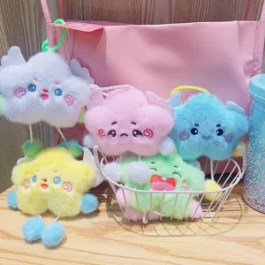 Lindo dibujo animado nube estrella peluche llavero muñeca suave mochila colgante