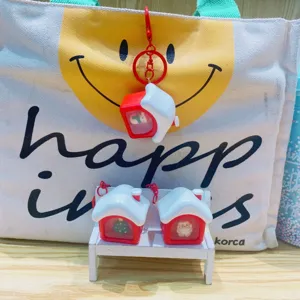 Weihnachten Mini Haus Schlüsselanhänger LED Nachtlicht süßer Cartoon Tasche Anhänger