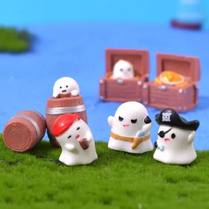 Süße Geist Pirat Miniatur Figuren Set, perfekt für Mikro Landschaftsgestaltung und Heimdekoration.