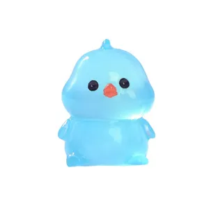Mini figura de pollito de resina azul luminosa para decoracion de jardin y escritorio.