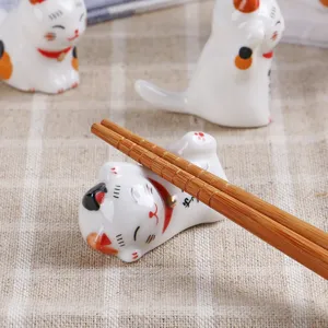Japanischer Stil Keramik Winkekatze Essstäbchenhalter Süße Tierfigur Tischdekoration