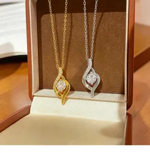 Geometric zircon pendant necklace, stylish women's collarbone chain jewelry, light luxury chic accessory.