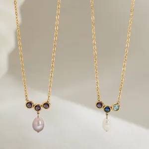 Collier perle d'eau douce zircon multicolore vintage, détail acier inoxydable plaqué or 18K.