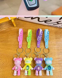 Llavero de oso con diamantes de imitación degradados, bonito colgante de mochila y anillo de coche.