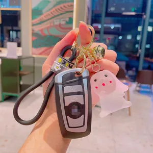 Cute bunny car keychain cute pendant key ring stylish metal hardware bag charm accessory for gifts