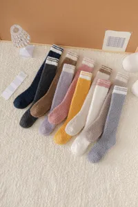 Flauschige Korallenfleece Langsocken Winter kuschelige warme Kniestruempfe süss im Grosshandel