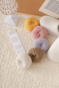 Gemütliche Korallenfleece Flauschige Schlafsocken Damen, süßes Donut-Design, warme Wintersocken.