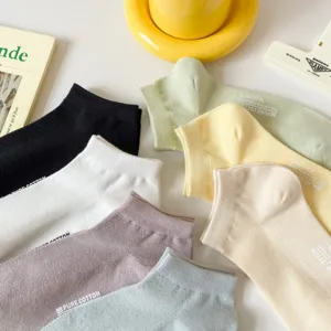 Chaussettes basses unies pour femmes confortables respirantes d'ete en coton doux