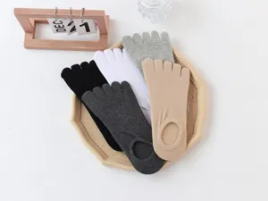 Calcetines de cinco dedos para hombre cortos transpirables finos para yoga de verano