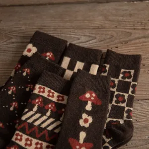 Vintage Brown Mushroom Checkerboard Mid-Calf Wool Socks Warm Autumn Winter Women