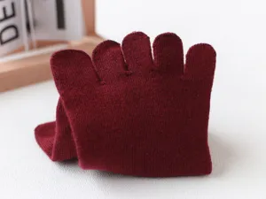 Burgundy women five toe socks, spring summer knit toe separated short sports socks detail.