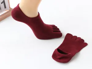 Women's five toe socks shallow boat socks split toe short socks maroon yoga socks
